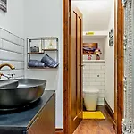 1 Bed In Oc-91995 * Whitby